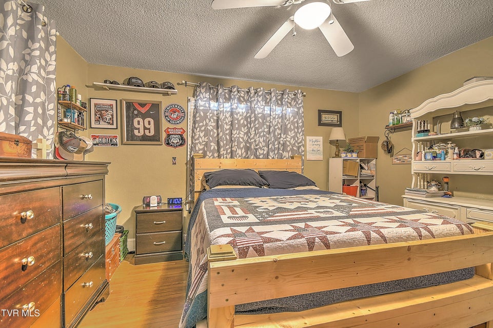 Photo #35: 1801 King College Road