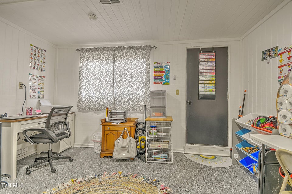 Photo #39: 1801 King College Road