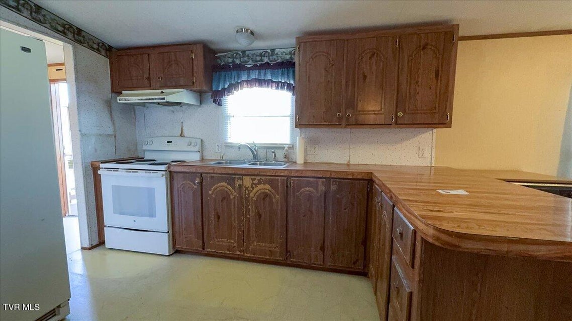 Photo #14: 695 Old Stagecoach Road