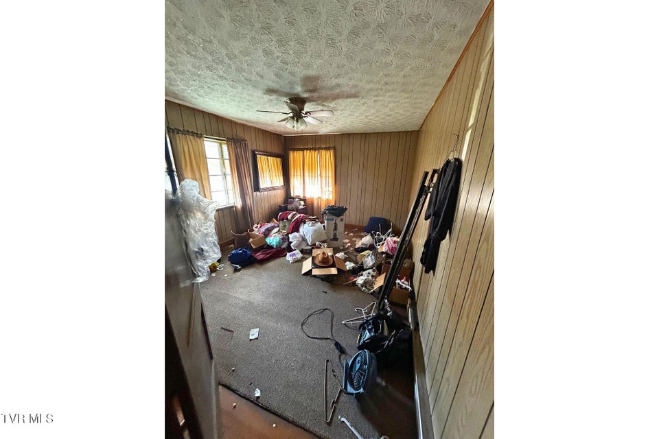 Photo #14: 106 Anderson Street