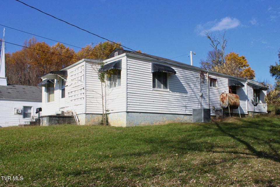 Photo #3: 106 Anderson Street