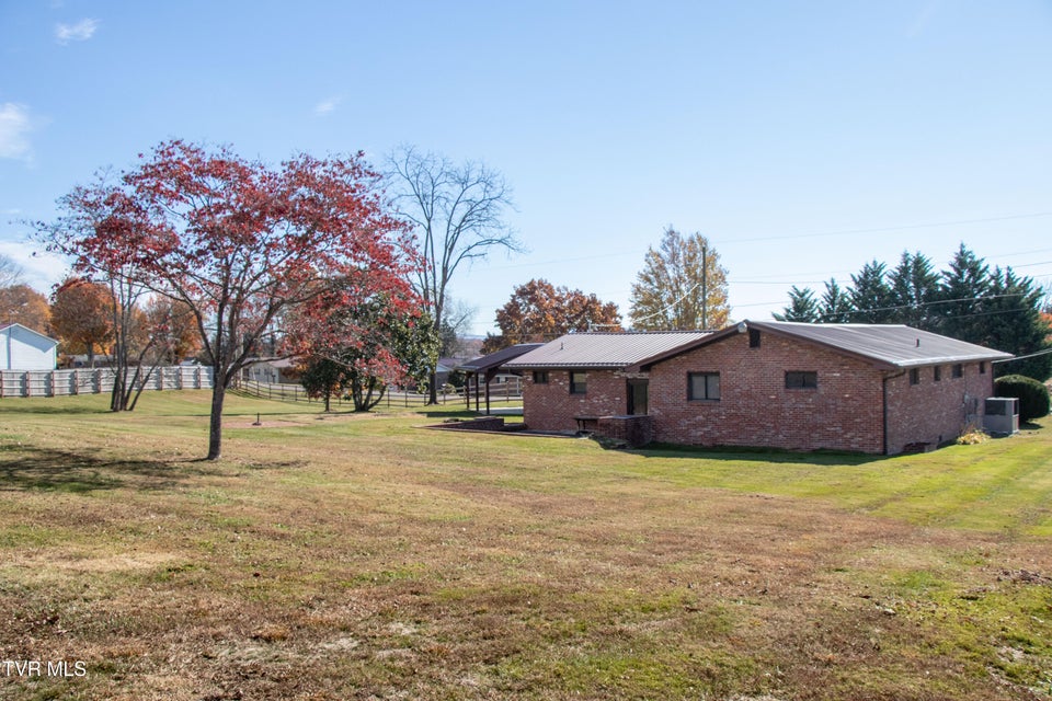 Photo #29: 15451 Siesta Avenue