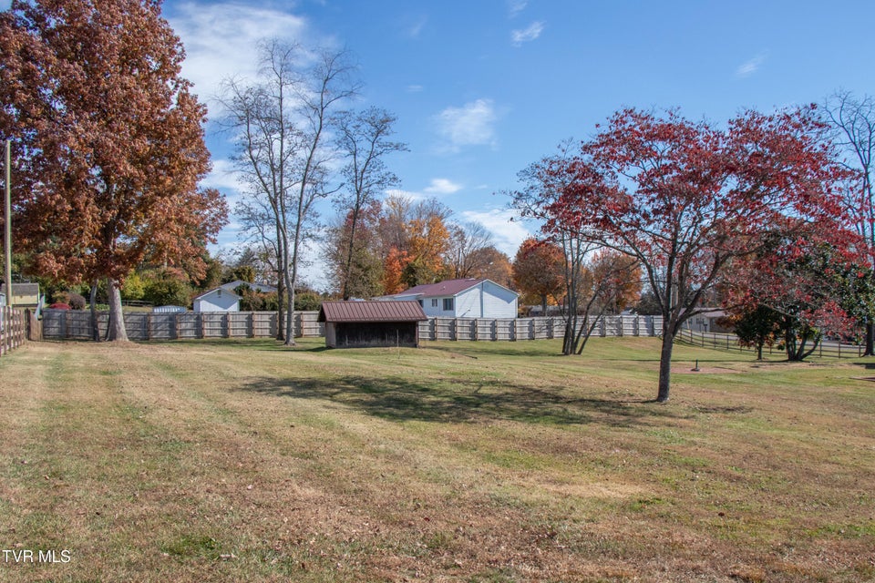 Photo #32: 15451 Siesta Avenue