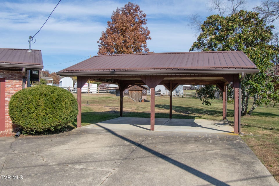 Photo #34: 15451 Siesta Avenue