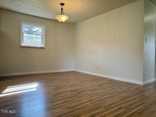 Photo #9: 526 Blue Hollow Road