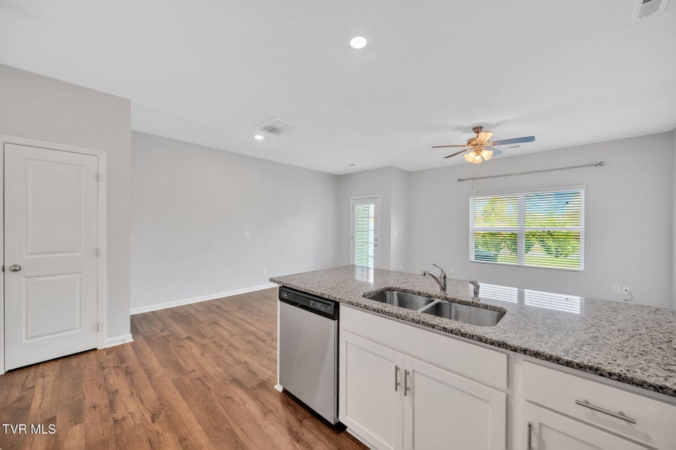 Photo #7: 26 Moon Rock Court Court