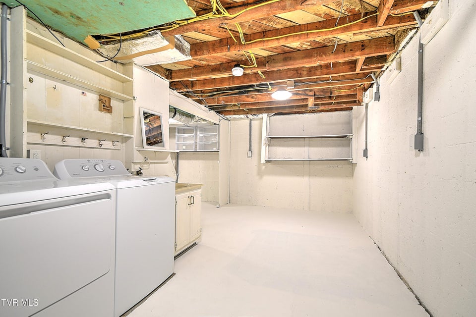 Photo #18: 1003 1/2 Watauga Avenue