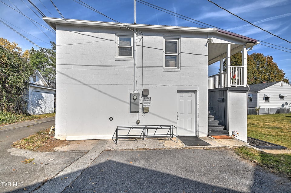 Photo #22: 1003 1/2 Watauga Avenue