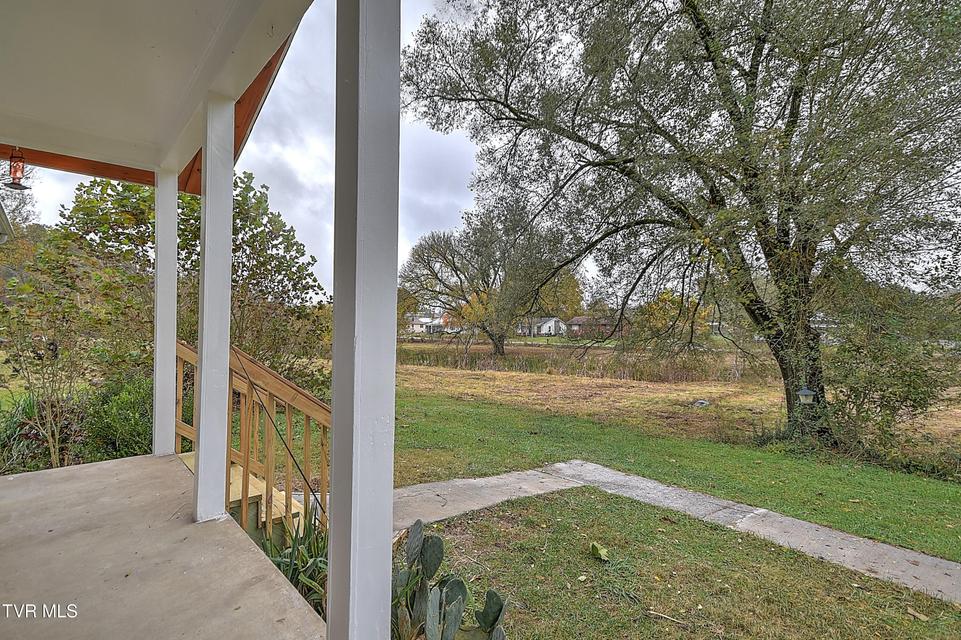 Photo #4: 940 Shipp Street