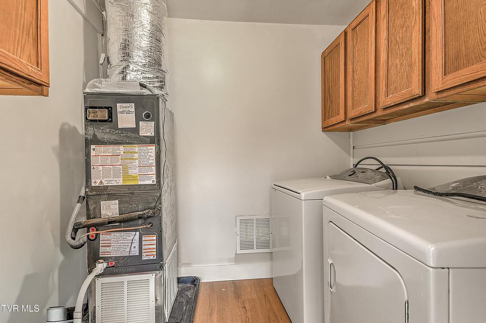 Photo #19: 940 Shipp Street