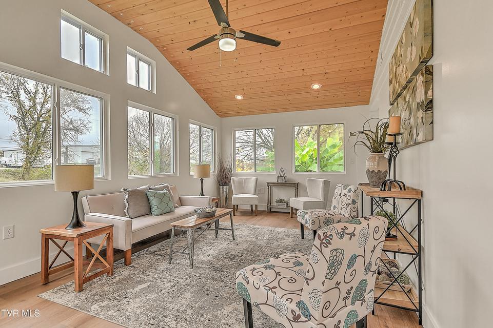 Photo #20: 940 Shipp Street