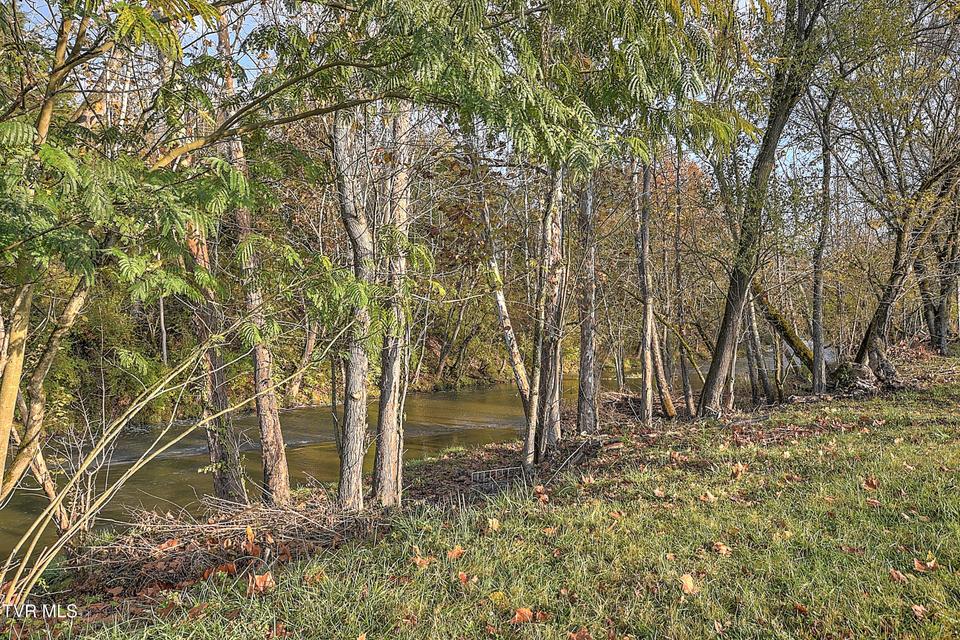 Photo #35: 940 Shipp Street