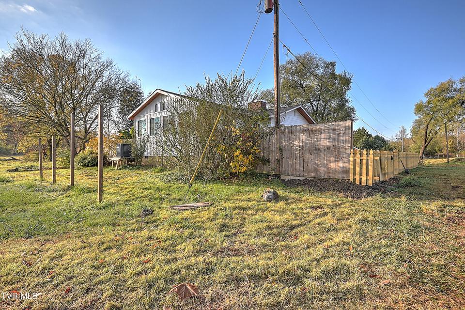 Photo #41: 940 Shipp Street