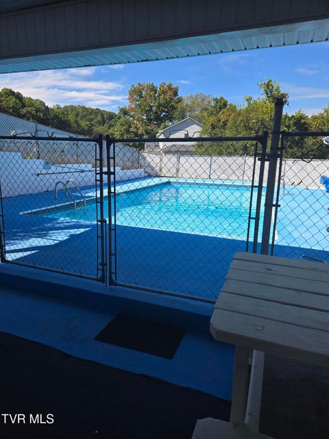 Photo #3: 720 Mohawk Drive