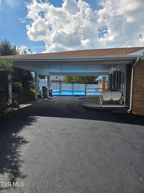 Photo #8: 720 Mohawk Drive