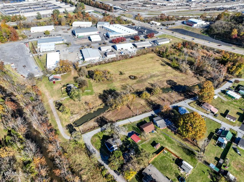 Photo #66: 940 Shipp Street