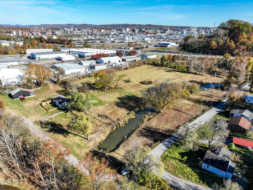 Photo #73: 940 Shipp Street