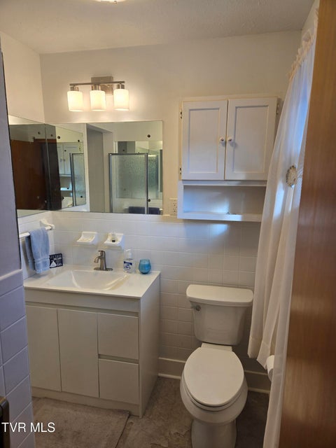 Photo #23: 720 Mohawk Drive