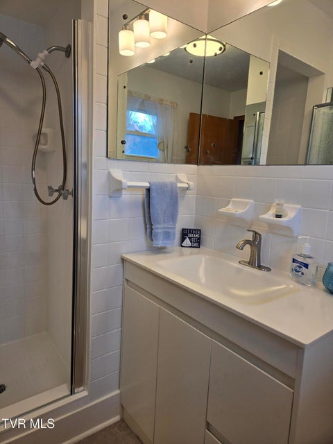 Photo #24: 720 Mohawk Drive