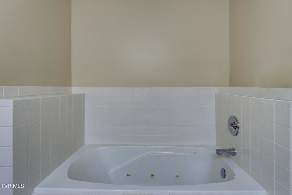 Photo #26: 351 Wiltshire Drive