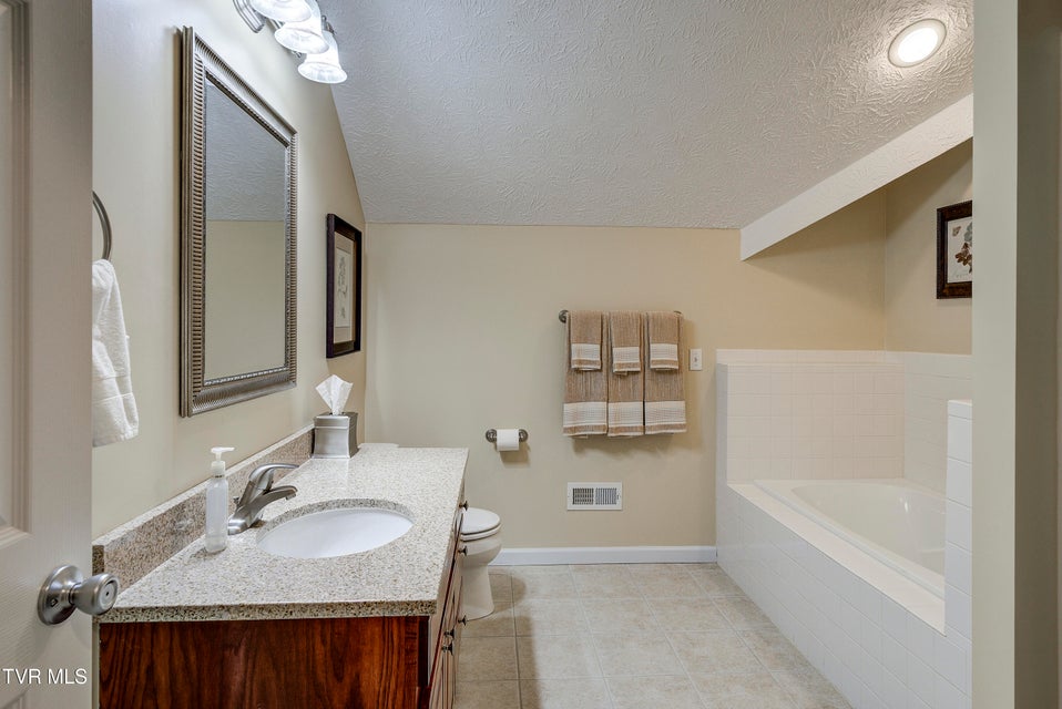 Photo #43: 351 Wiltshire Drive