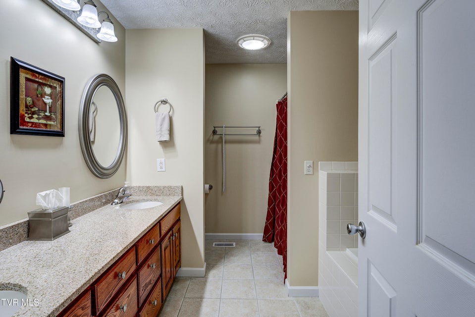 Photo #25: 351 Wiltshire Drive