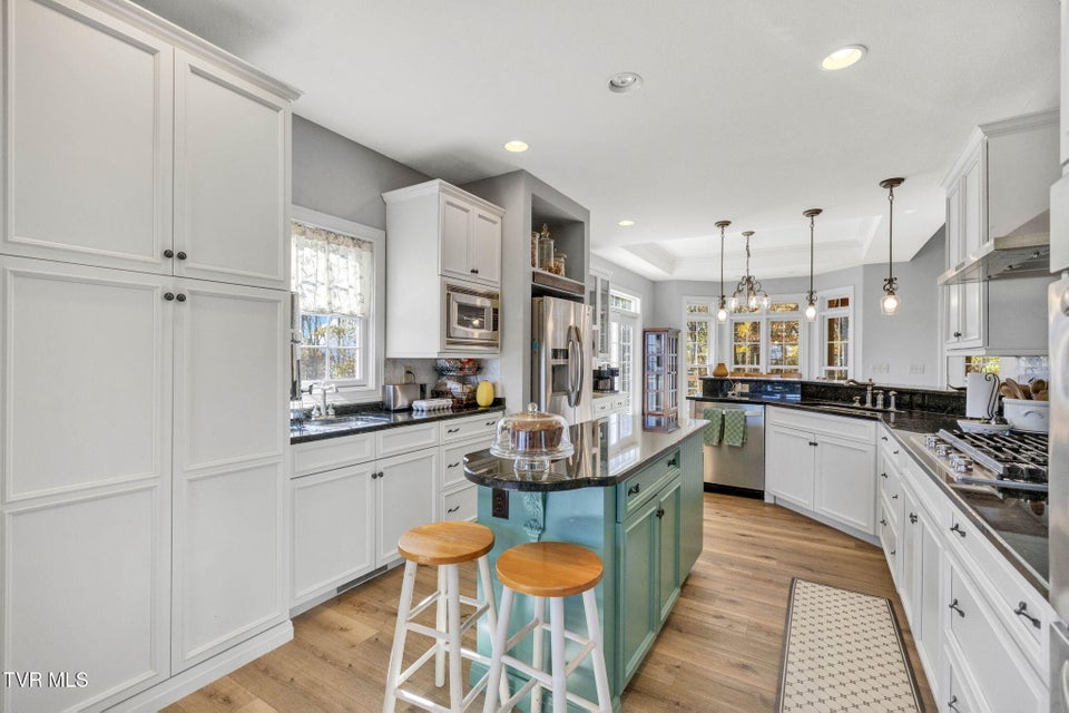 Photo #6: 215 Timberlyne Parc 