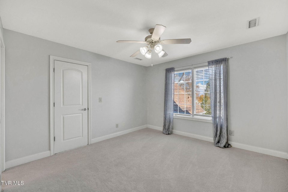 Photo #21: 215 Timberlyne Parc 