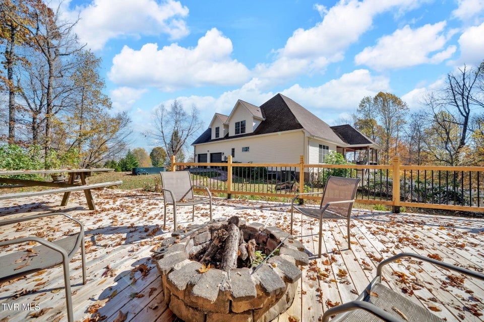 Photo #42: 215 Timberlyne Parc 