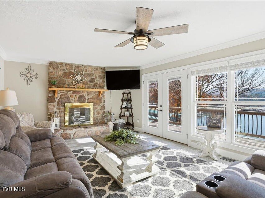 Photo #15: 146 Paradise Point