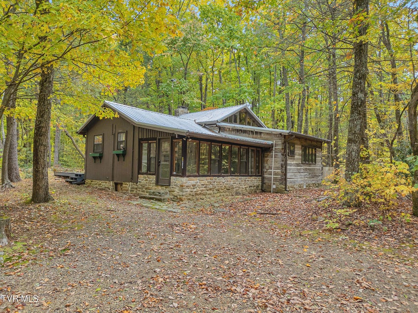 Photo #2: 300 Peavine Way