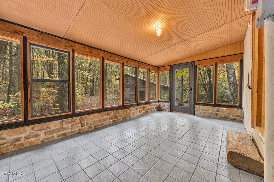 Photo #13: 300 Peavine Way