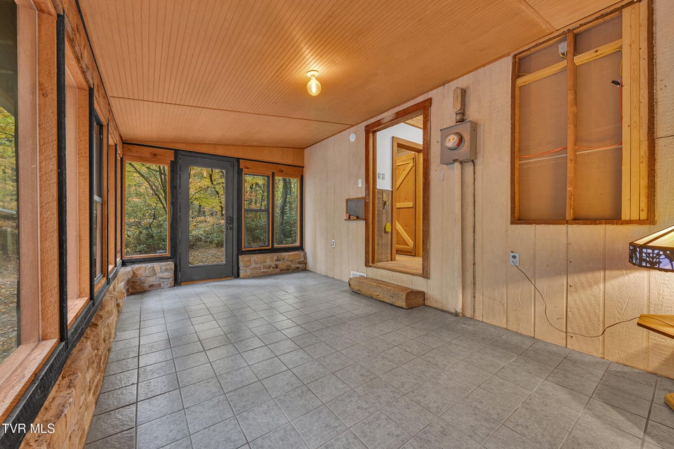 Photo #18: 300 Peavine Way