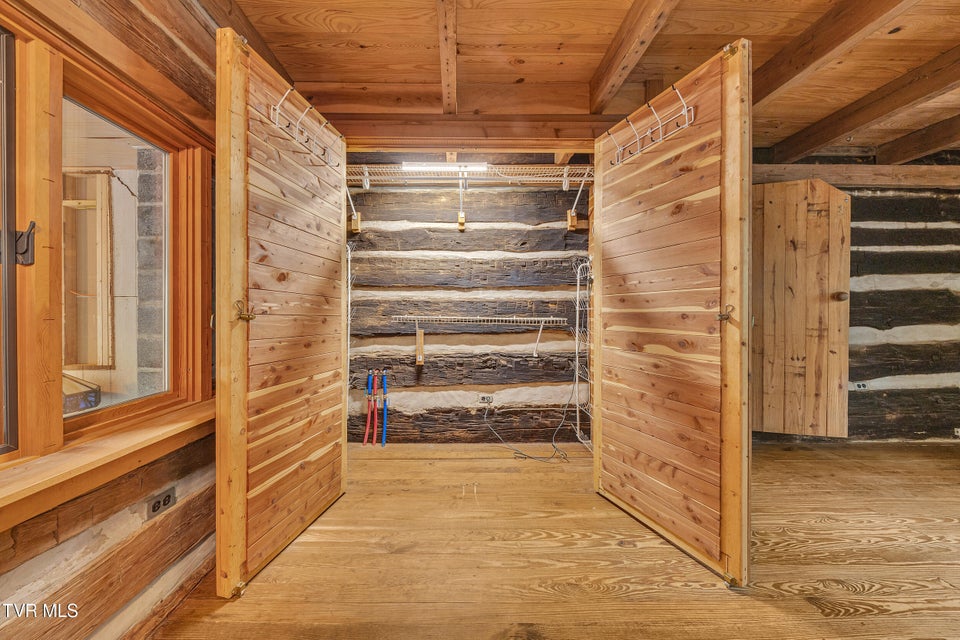 Photo #36: 300 Peavine Way