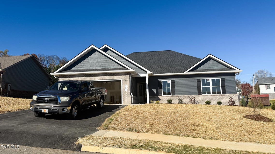 Photo #2: 564 Catalina Court