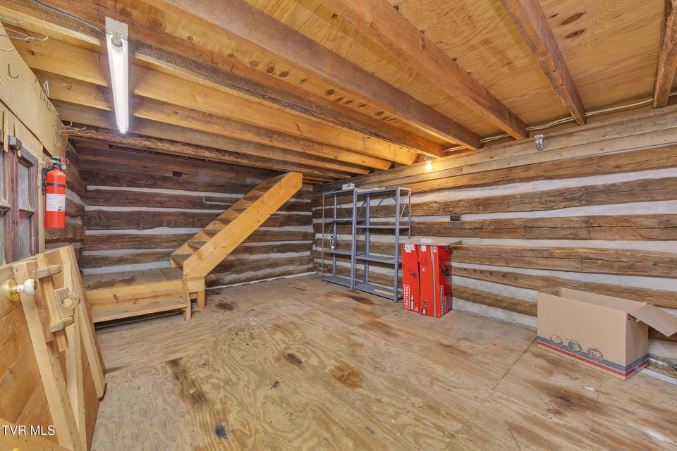 Photo #44: 300 Peavine Way