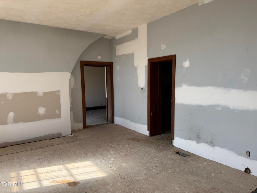 Photo #10: 2812 Mckinley Road