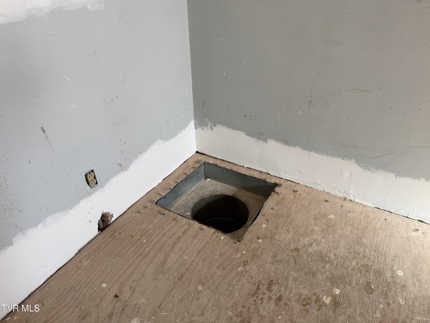 Photo #15: 2812 Mckinley Road