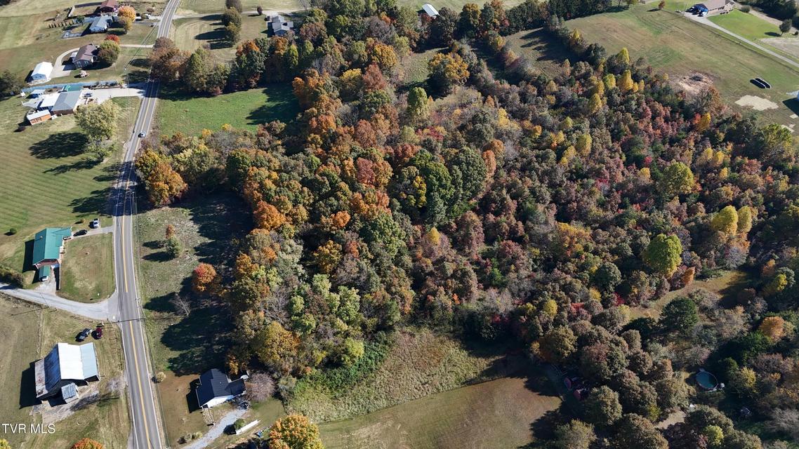 Photo #14: Tr 13 Newport Highway