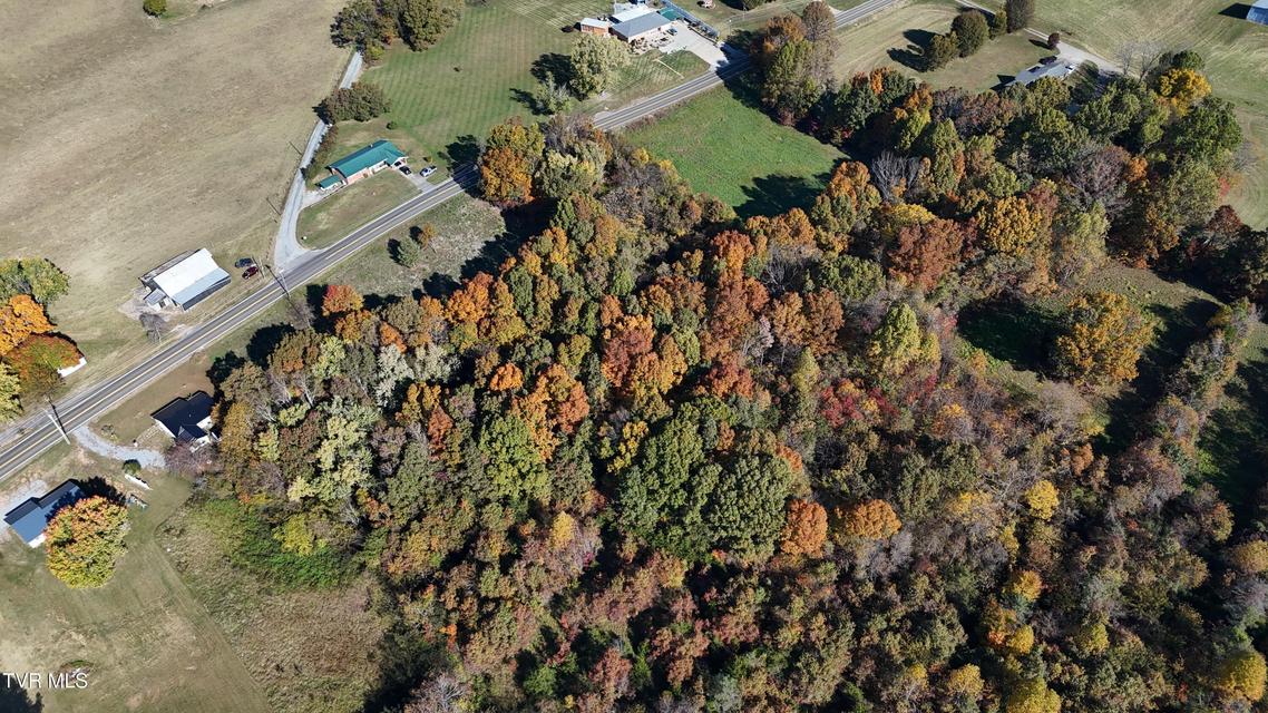 Photo #18: Tr 13 Newport Highway