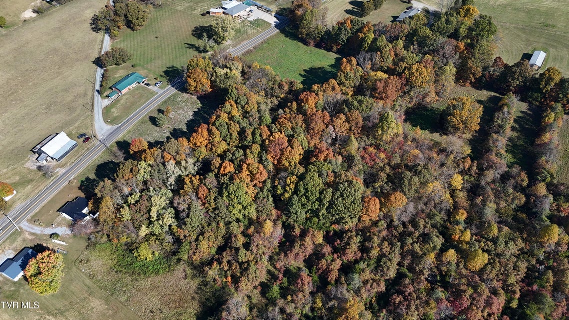 Photo #17: Tr 16 Newport Highway