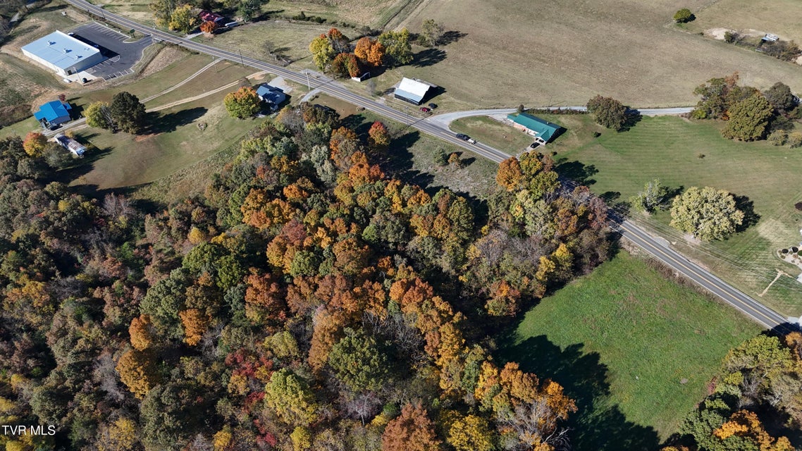 Photo #22: Tr 16 Newport Highway