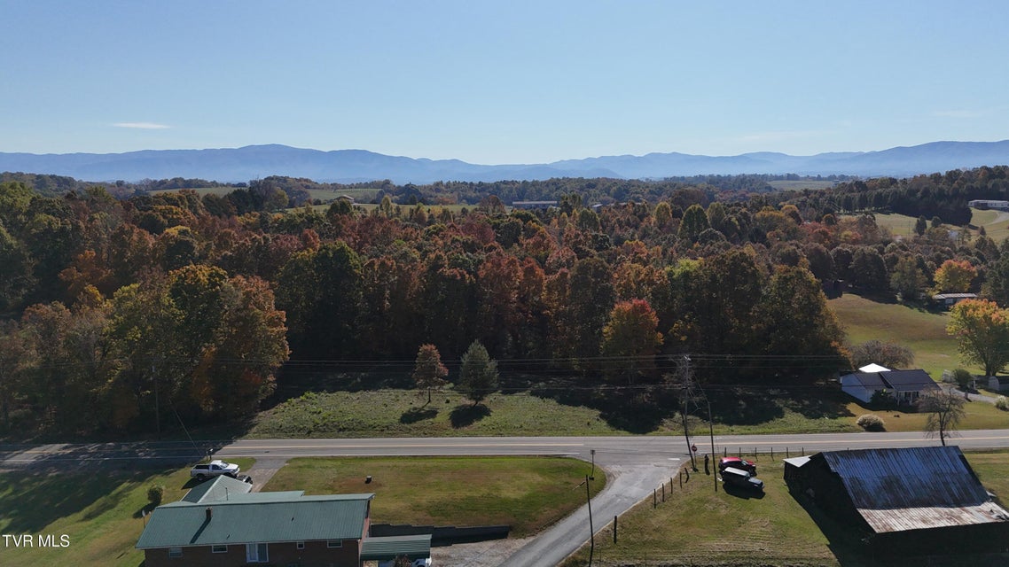 Photo #36: Tr 16 Newport Highway