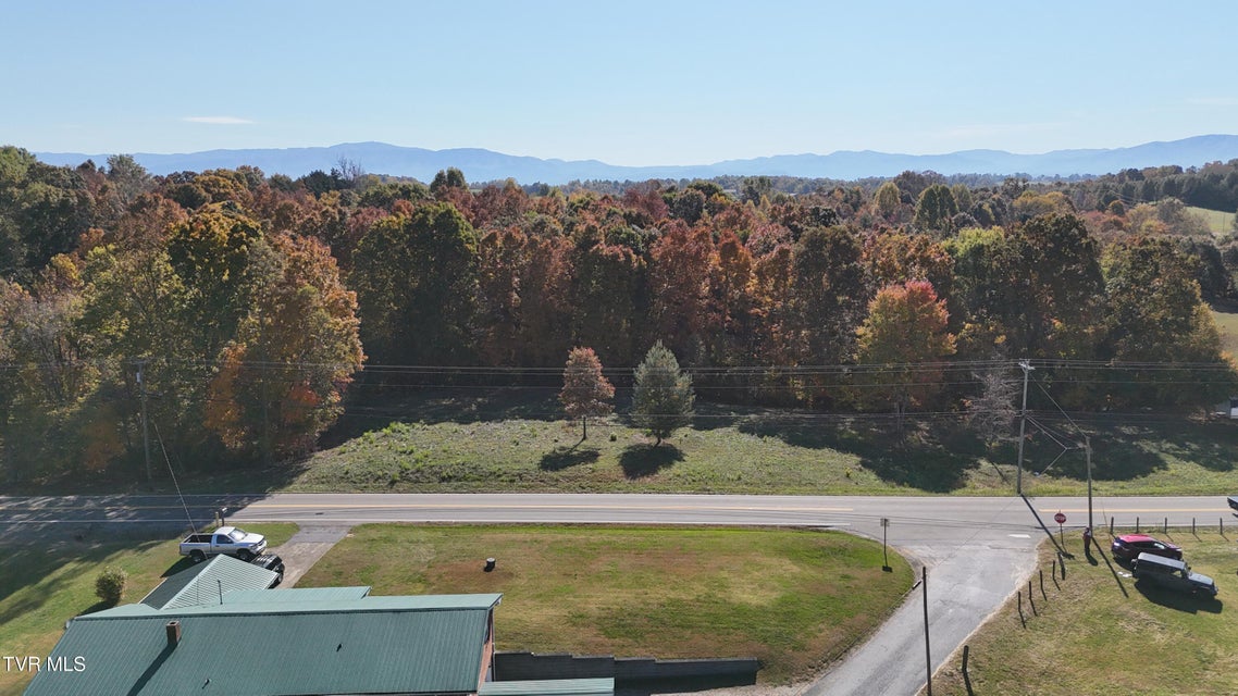 Photo #39: Tr 16 Newport Highway