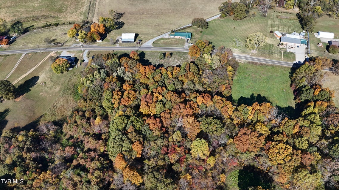 Photo #20: Tr 17 Newport Highway