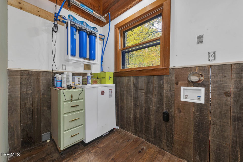 Photo #49: 300 Peavine Way