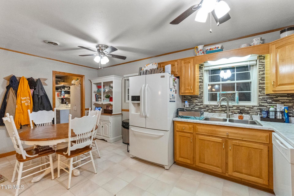 Photo #11: 4522 Blue Springs Parkway 