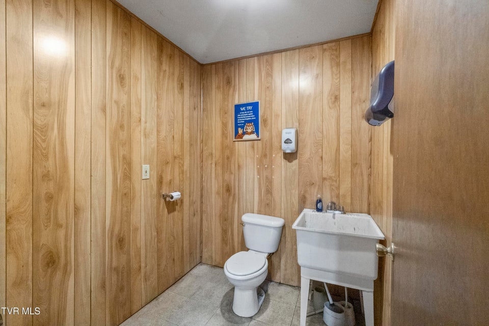 Photo #72: 4522 Blue Springs Parkway 