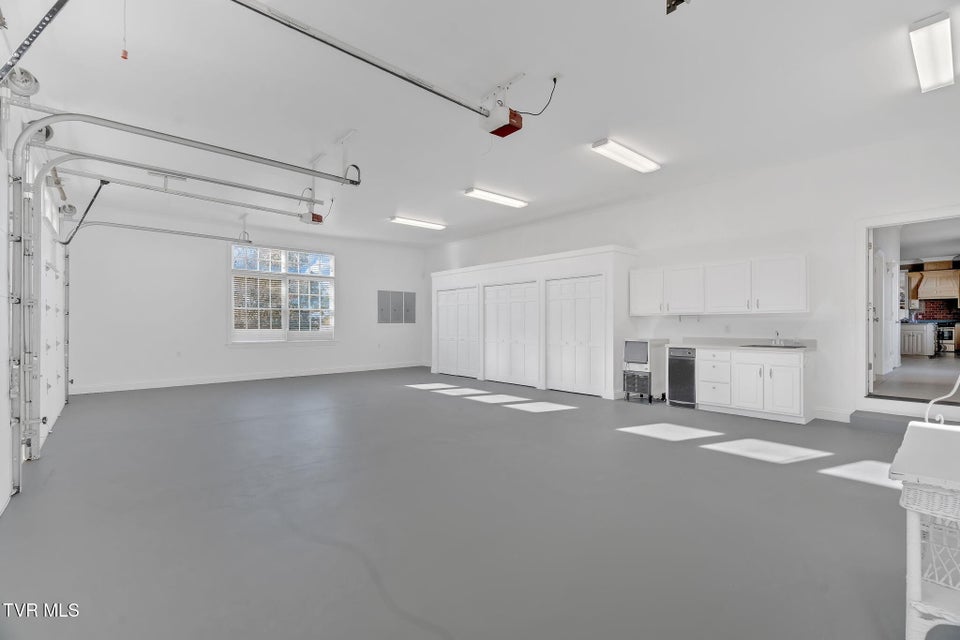 Photo #44: 215 Lick Hollow Road