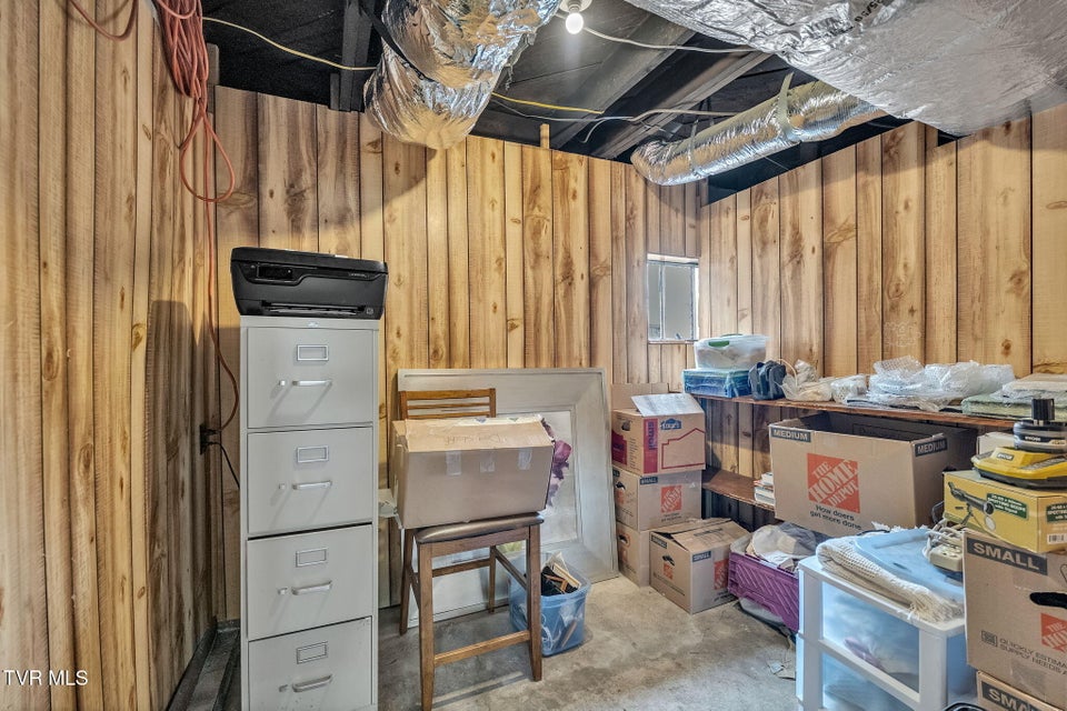 Photo #29: 913 Maryland Avenue